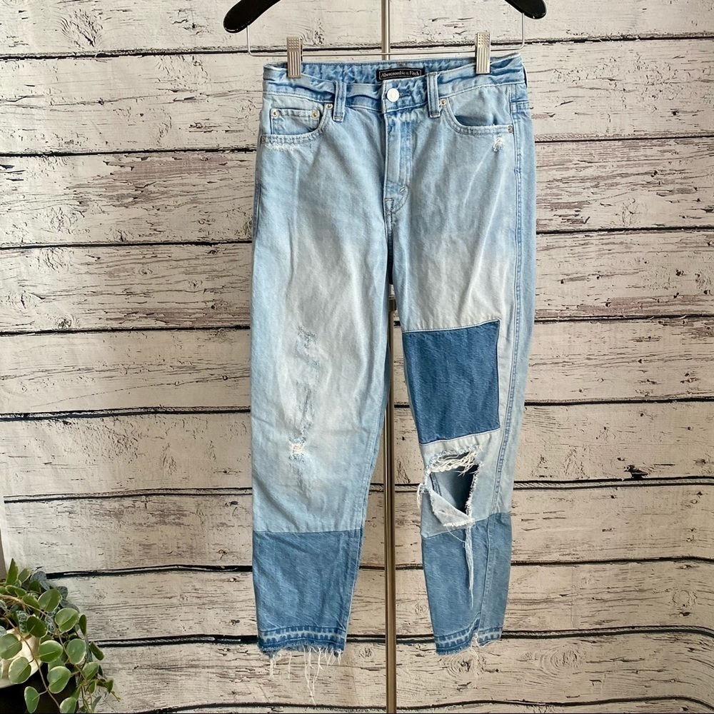 Abercrombie & Fitch patch jeans